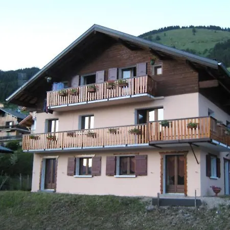 Apartment 3 Pieces, 6 Pers, Pres Remontees, Terrasse, Cuisine Equipee, 2 Ch, Animaux Admis, Wifi *